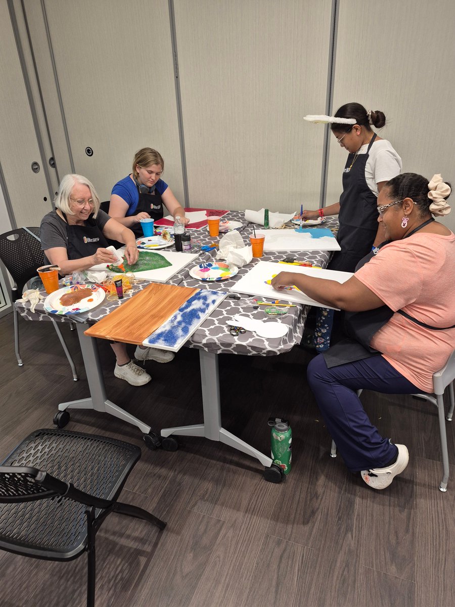 Maricopa Library tweet media