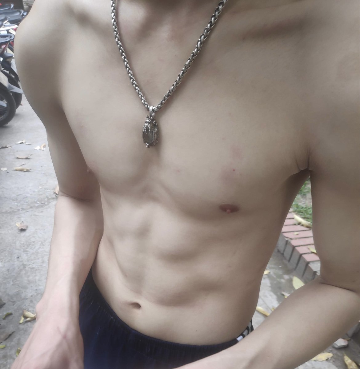 Manh Huong tweet media