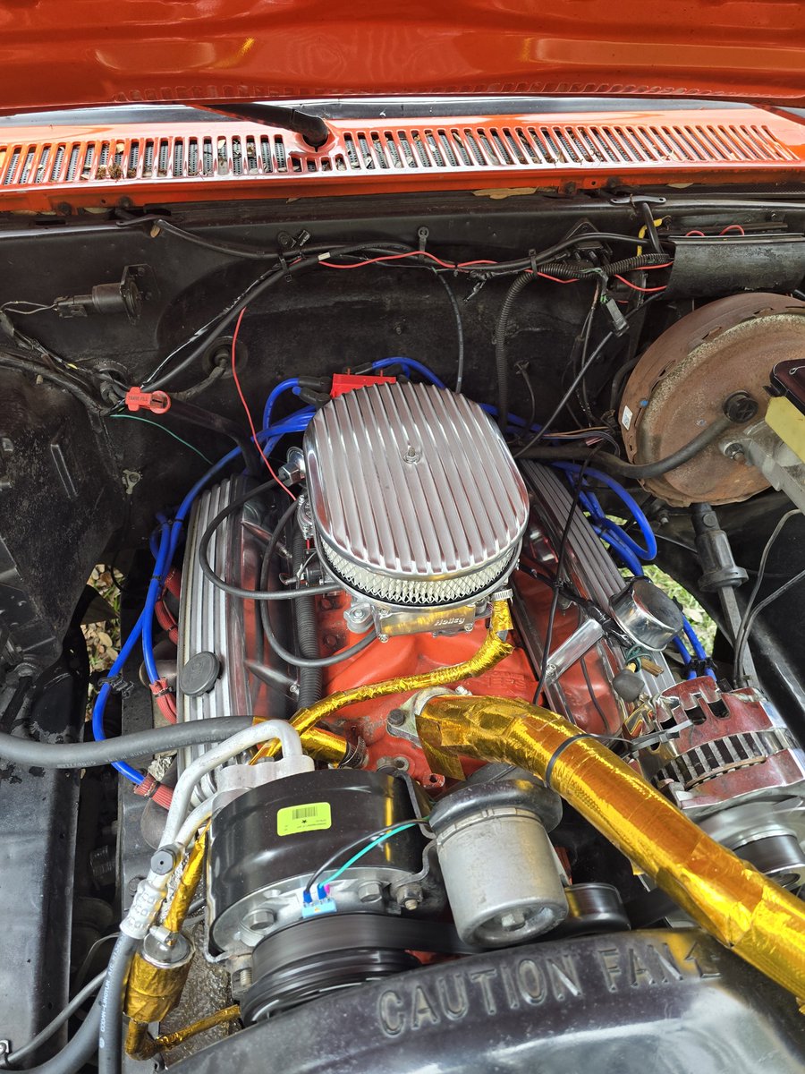 BonetaMike's tweet image. Some work done finally, AC installed , still need somthing to brace the compressor 
#OrangeChevrolet 
#projectcar
#dailydriver