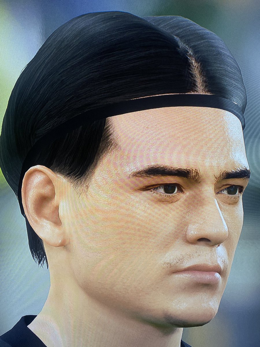 Edhotsmiler tweet media