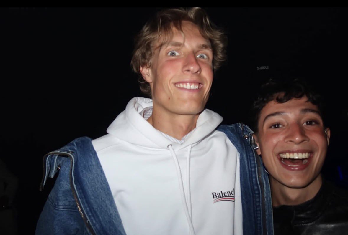 nevaeh 💜 tweet media