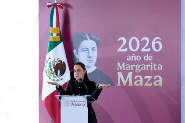 LA 4T PELEA POR LA FELICIDAD DEL PUEBLO

🔺️Claudia Sheinbaum asegura que su gobierno prioriza el bienestar, derechos sociales y calidad de vida de los mexicanos como eje central de la transformación del país.

#InspectorNocturno 🕵‍♂️🔎 #Noticias 🚨🚑👮‍♂️ #Nacional 

La