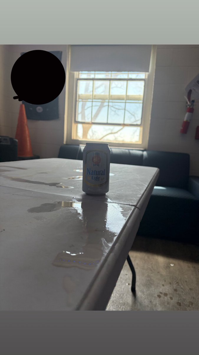 Greg “Third Leg” Olsen tweet media