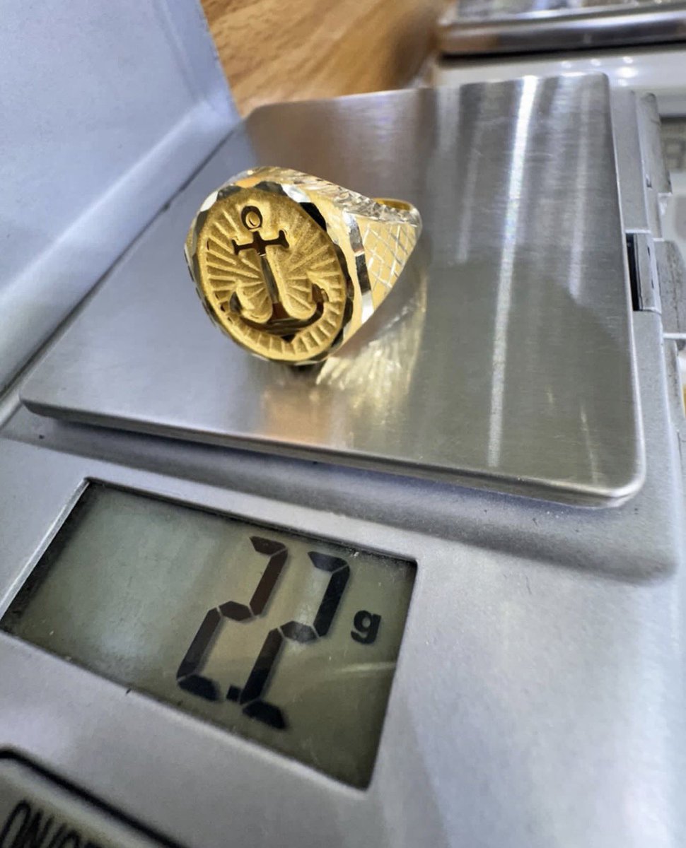 The Gold Plug tweet media