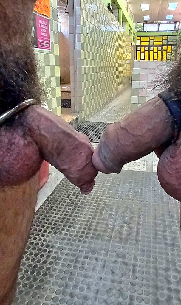 Perverti28's tweet photo. @defrainelder27 Wey armamos  un trio? https://t.co/oCdlFGzHgz