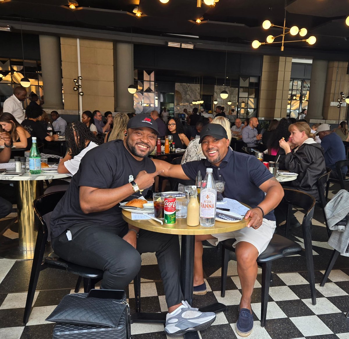 « Même dans la douleur, garde ton sourire et reste débout. »: BRM