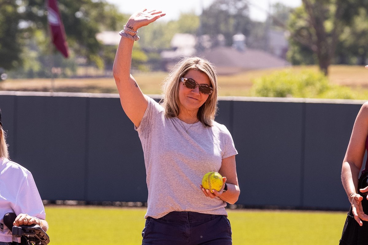 TroyTrojansSB's tweet image. Welcoming back our letterwinners!

#E³ | #OneTROY ⚔️🥎