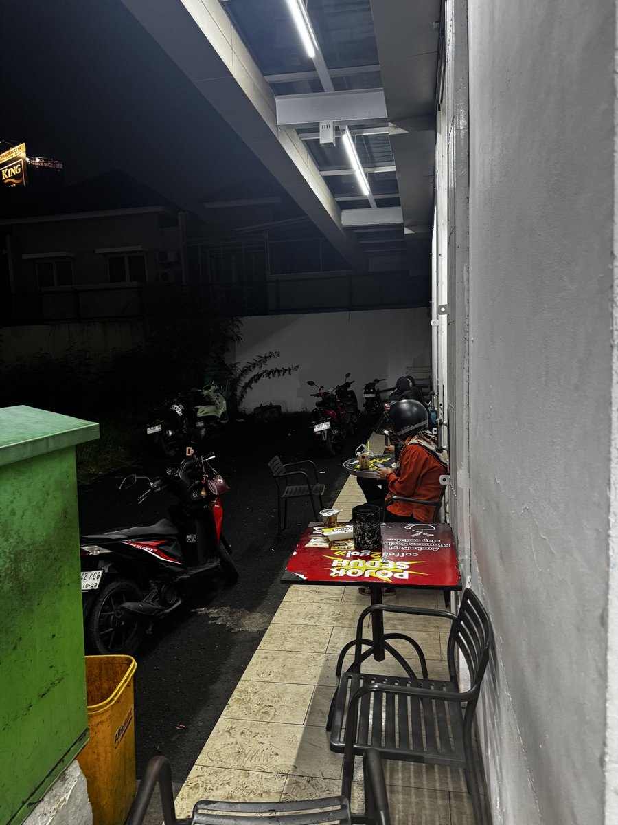 Senin Pagi tweet media