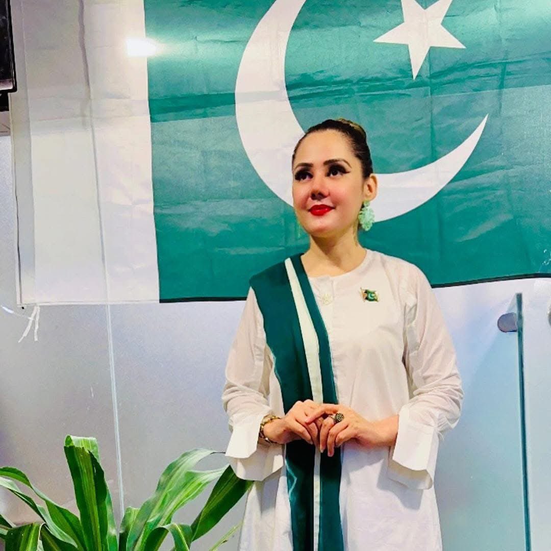 OfficalNoman's tweet photo. پی ٹی ائی والوں شرم انی چاہیے غریدہ فاروقی بھی کسی بیٹی اور بہن ہے
ایک باہمت، پروفیشنل اور سینئر صحافی ہیں جنہوں نے ہمیشہ اپنی بات دلیل، جرأت اور اصولوں کے ساتھ کی ہے۔
اختلاف رائے رکھنا سب کا حق ہے، مگر کسی کی شخصیت کو نشانہ بنانا یا مہم چلانا درست نہیں۔
@GFarooqi https://t.co/w9dJi4TtlF