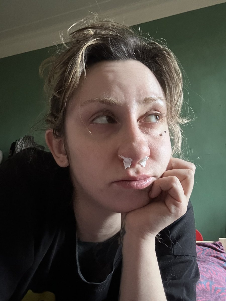 лиля́ кеба́б (lily churrasco) tweet media