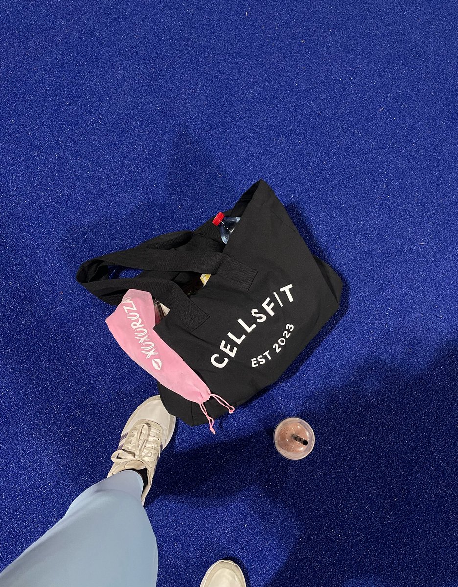 𝓠𝓤𝓔𝓔𝓝 🩷 tweet media