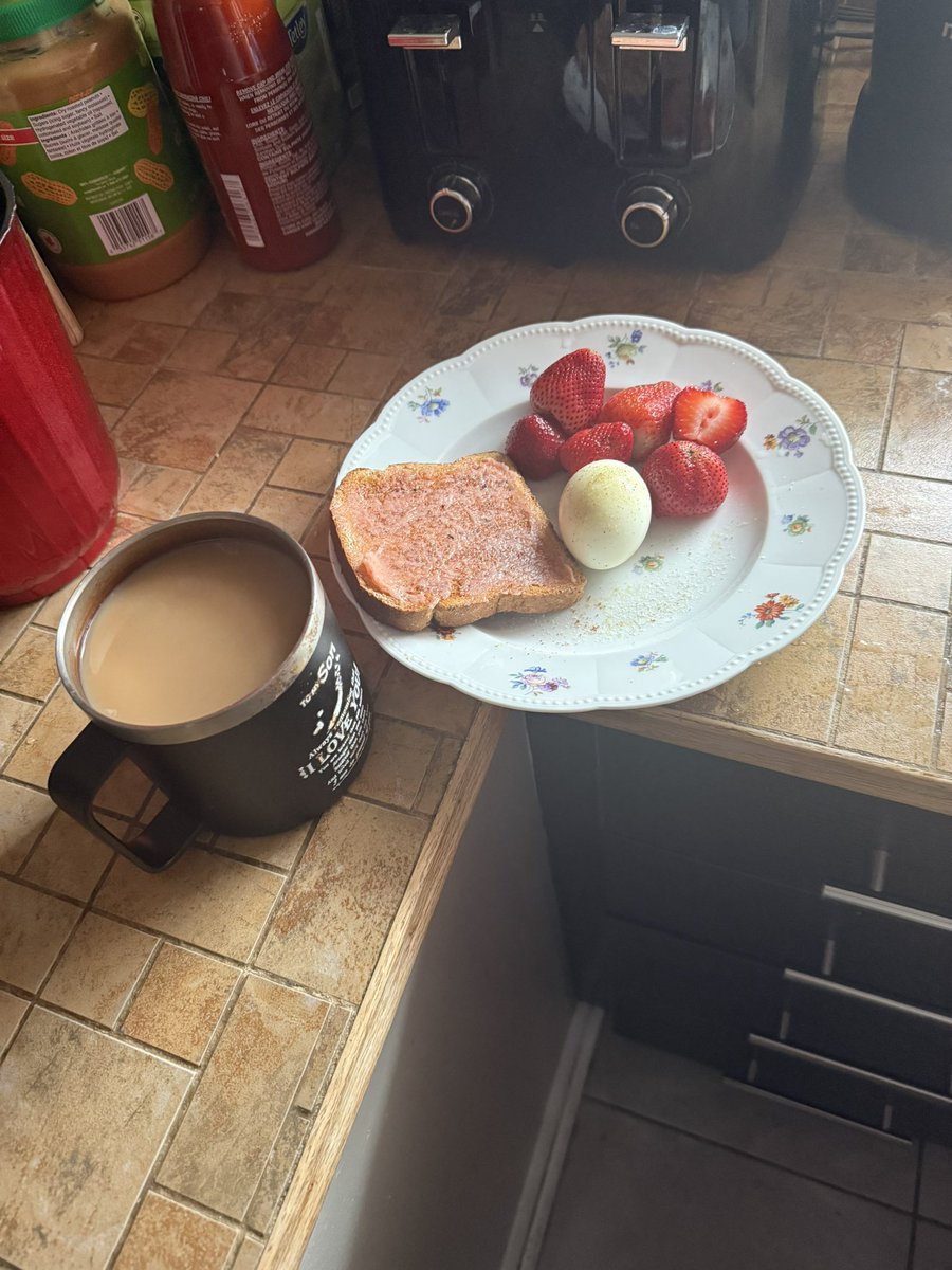 StephenMiniotis's tweet image. My favorite breakfast: pink tararamo on toast with an egg. Fruit optional. Coffee in a thermos cup to keep warm an hour or two.

“Poor man’s Caviar”

#NeutralG #Consumables #SolidFood