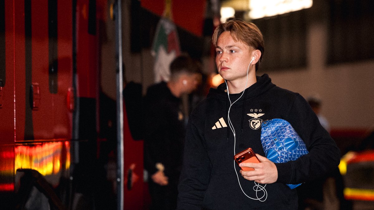 SL Benfica tweet media