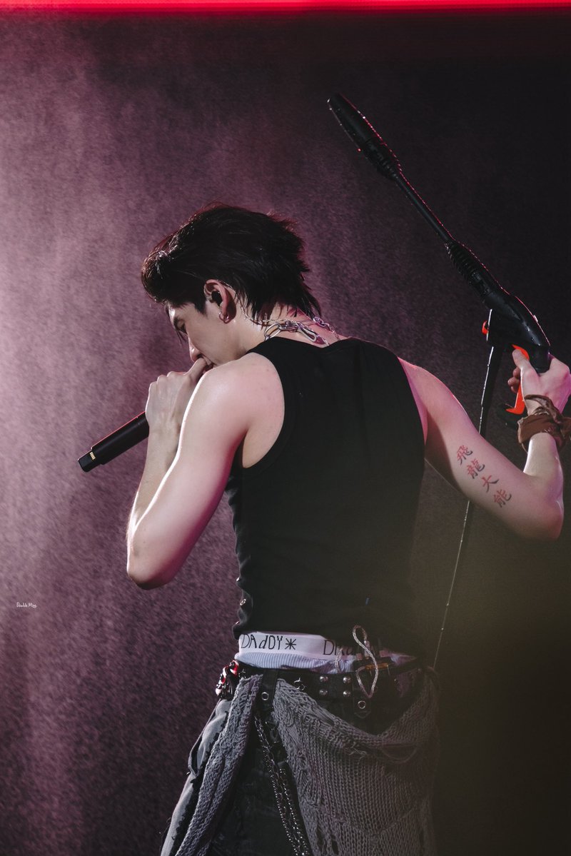 °pauli_skz° 🐺❤️ tweet media