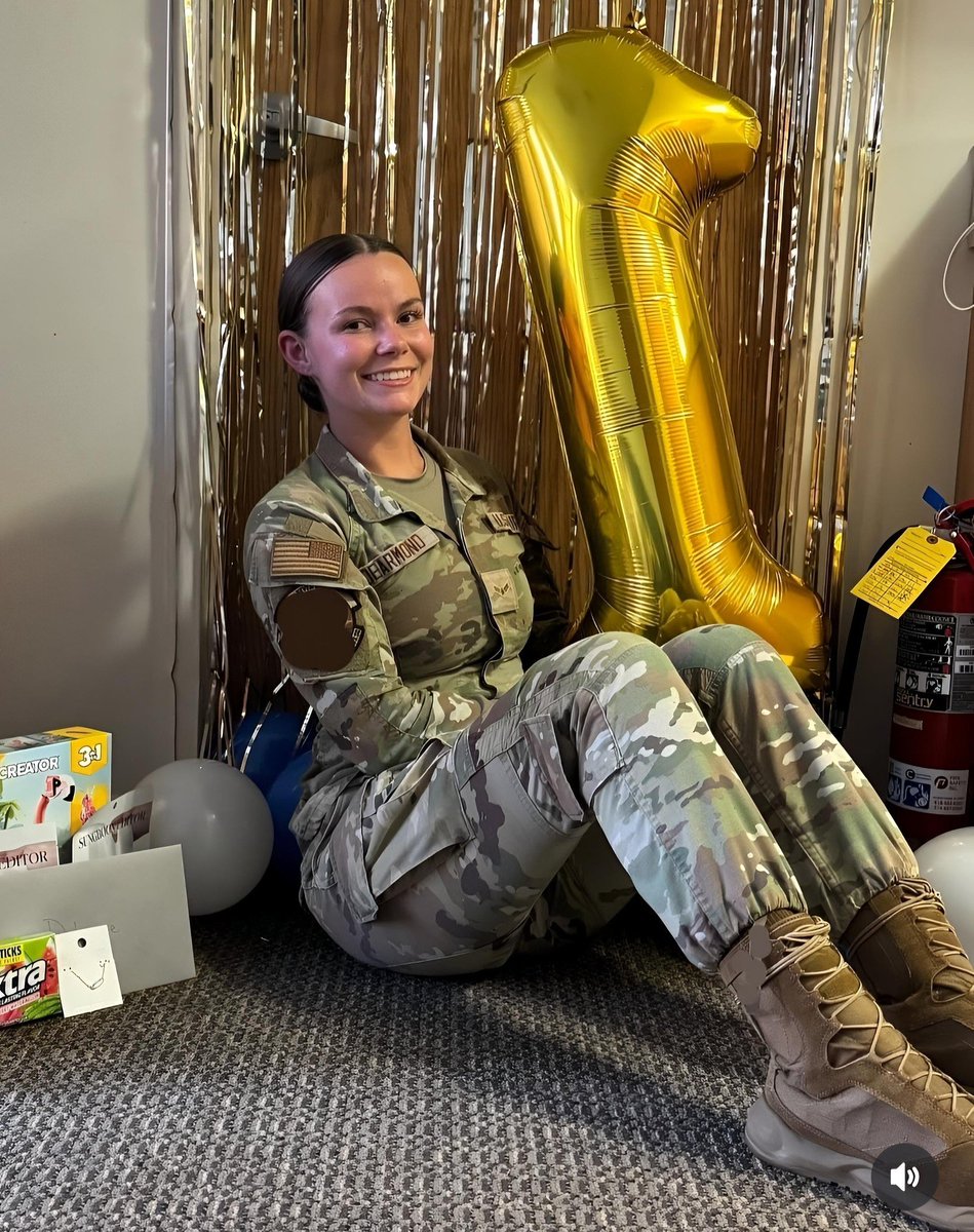 Sophie Lauren tweet media