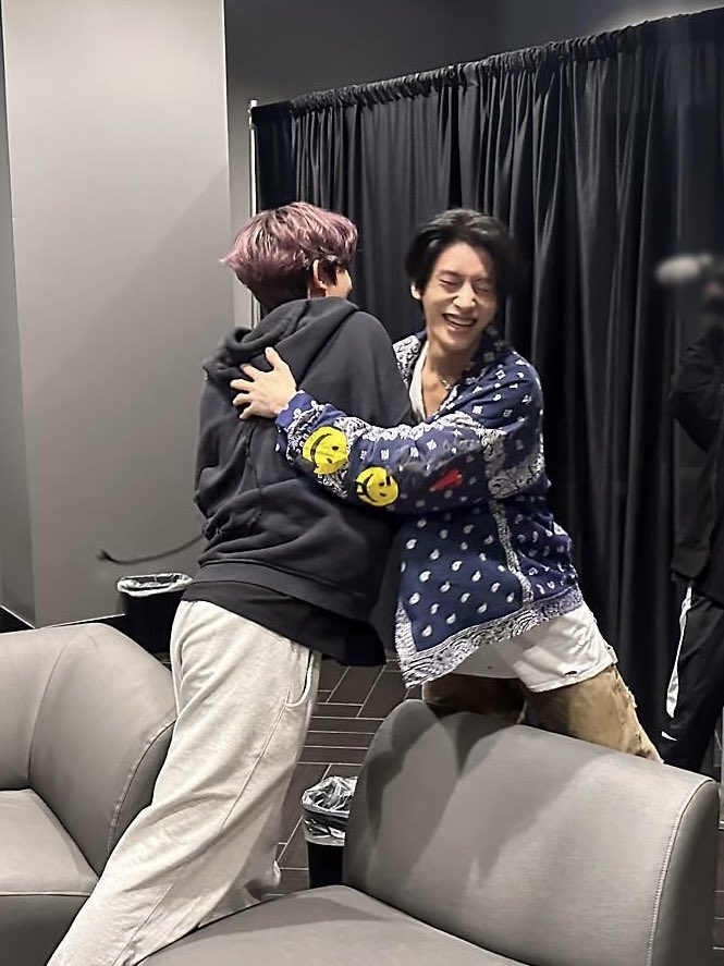 SIMderella tweet media