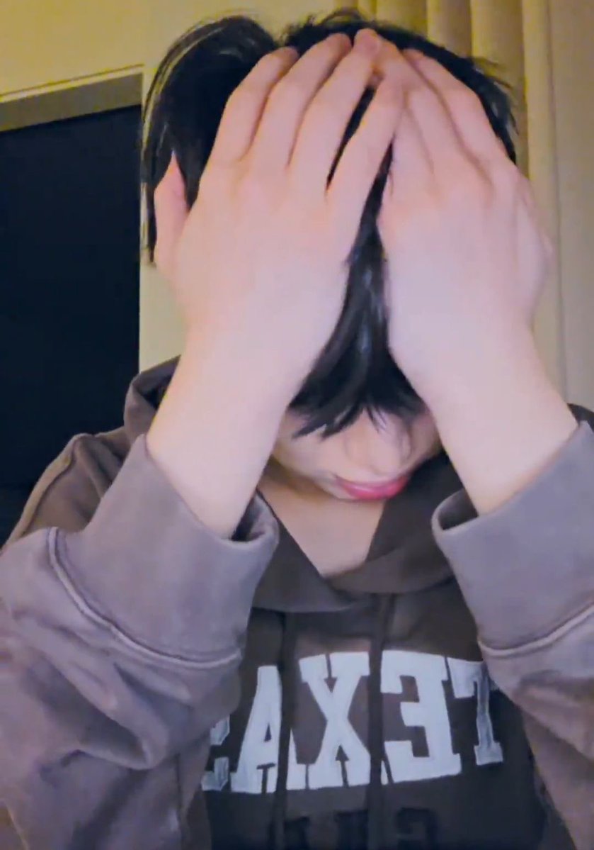 ⋆୨୧⋆ tweet media