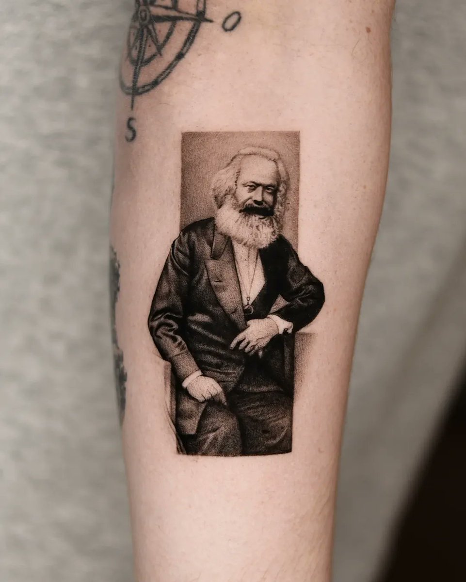 Antifa_Ultras tweet media