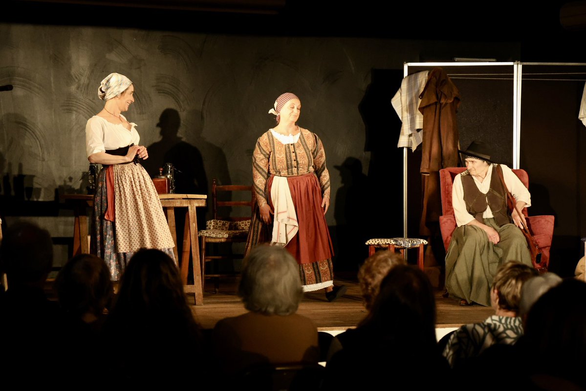 LeCannetVille's tweet image. #LeCannet #theatre 
Pièce de théâtre « Le jour du chat » interprété cet après-midi salle Bel'Aube par La troupe du Théâtre des 4 Coins
Écrit et mis en scène par Henry Macarry