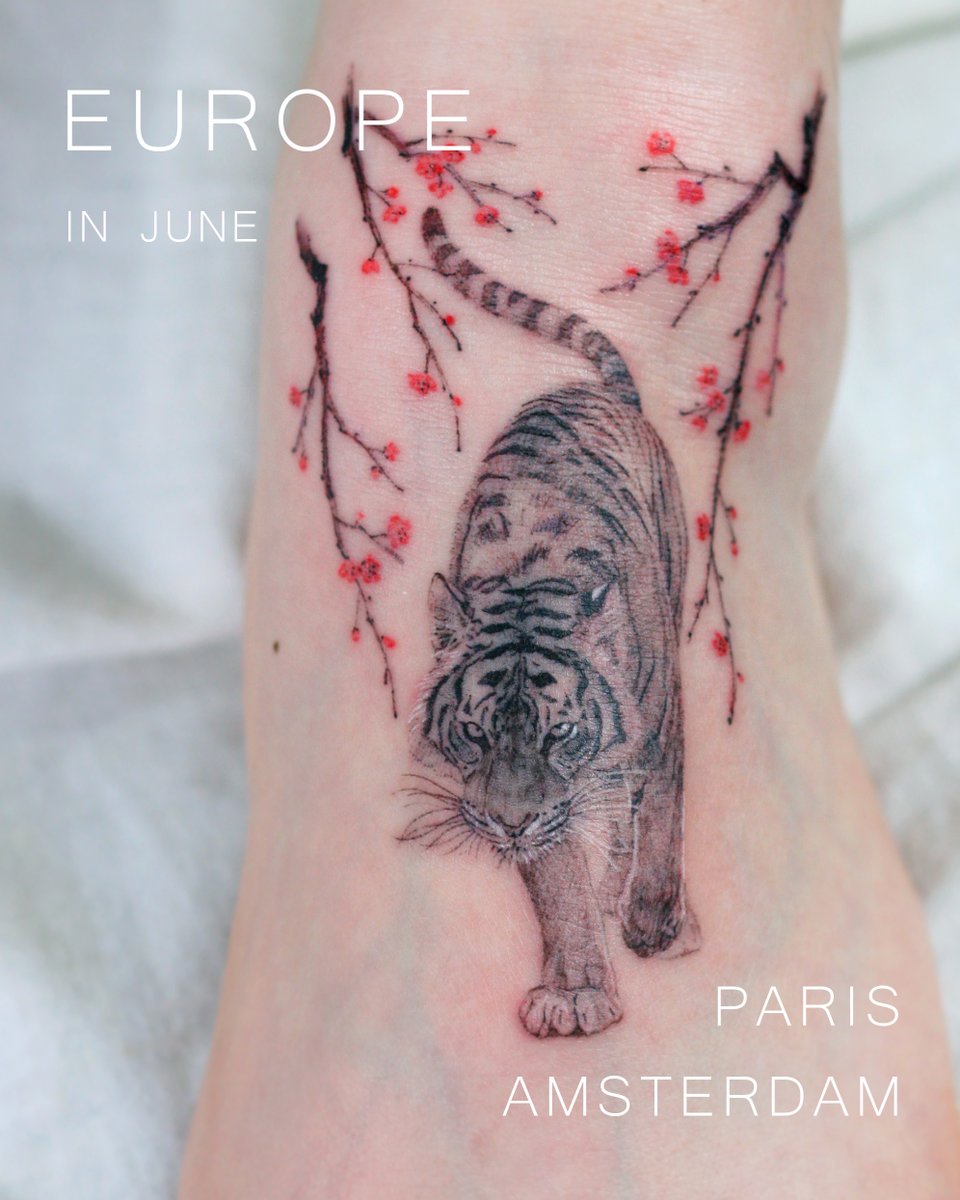 leeso_tattoo's tweet photo. 1. Your name 
2. Description of the design you want 
(If you want to make a design, please send me an example image and a simple sketch) 
3. Tattoo size (cm), body part 
4. Date and time zone you want to make reservation  
#francetattoo #netherlandstattoo https://t.co/7fcvaSxT77