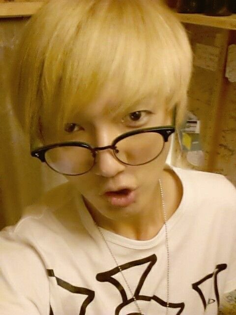 yehyukchull's tweet image. cause i needed that like yesterday #please 😭😭😭