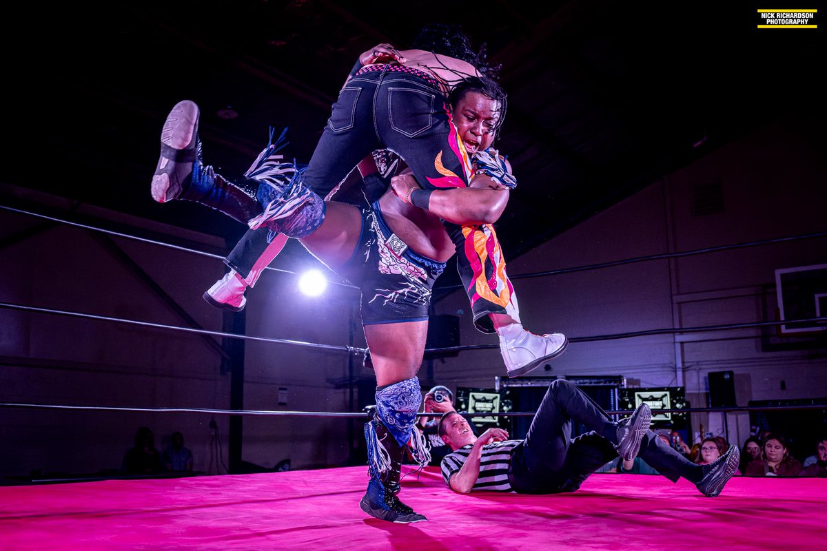 Constant Wrestling tweet media