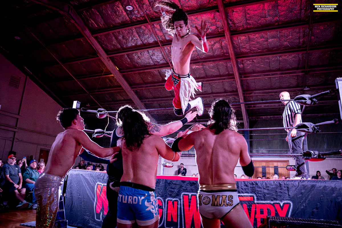 Constant Wrestling tweet media