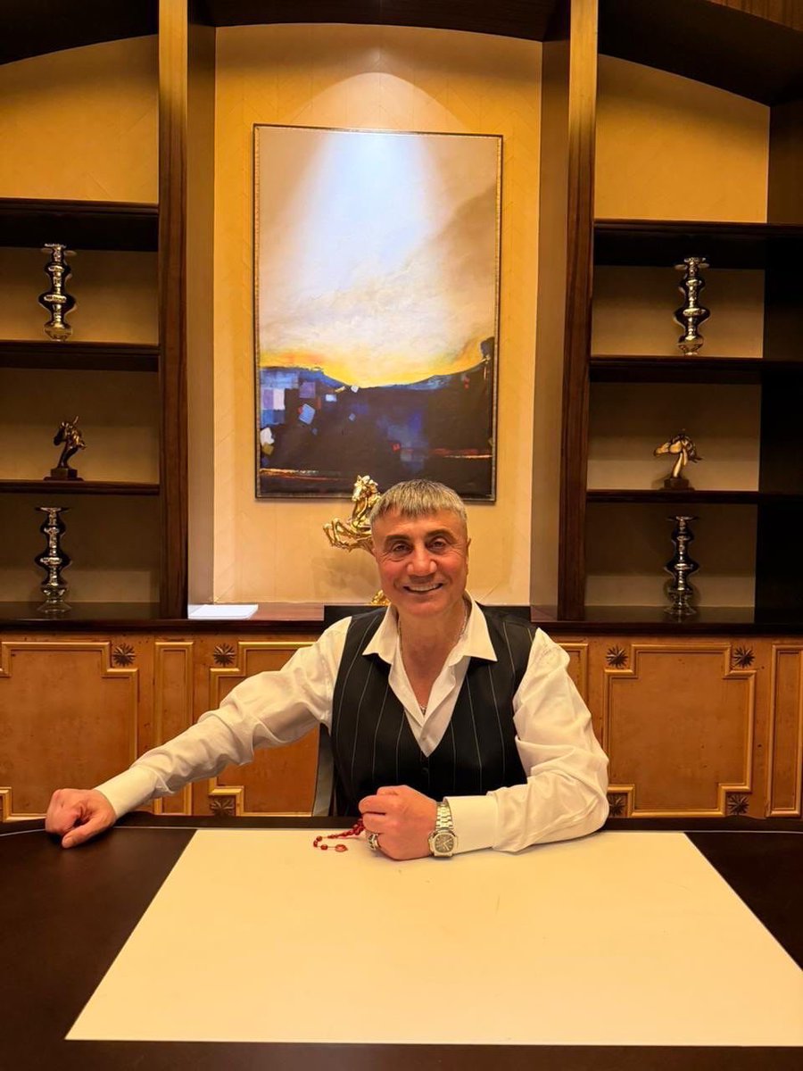 Ömrümüz boyunca, doğru bir ADAMA kardeşlik etmenin onurunu yaşayacağız.

Reis <a href="/sedat_peker/">Sedat Peker</a> #SedatPEKER