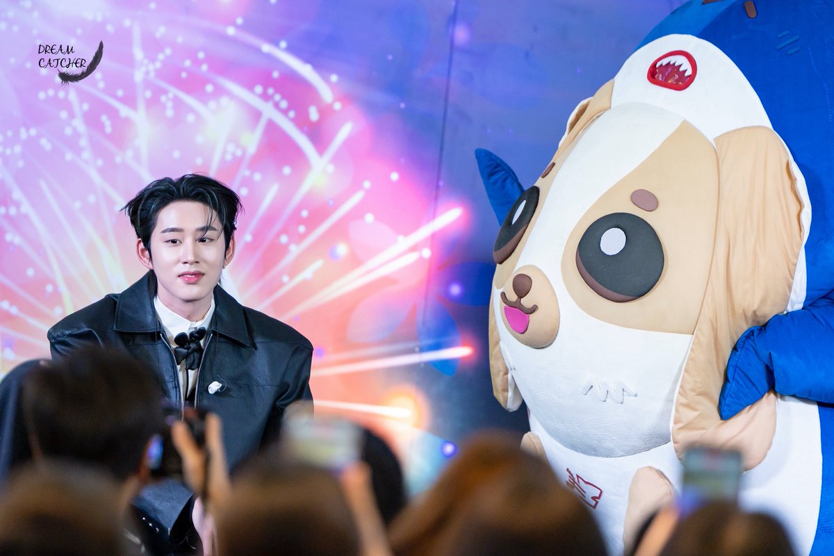 __DreamCatchers's tweet image. ปะป๊า น้อนใบ้ไม่เหมือนเหรองับ
ทำไมหน้าตาสิ้นหวังมาก 😆

PAPA EST WESLEY TIME

#InfinityMedicalClinicxEST
#est_rvp #WESLEY
@EstRvp @wesley_gmmtv