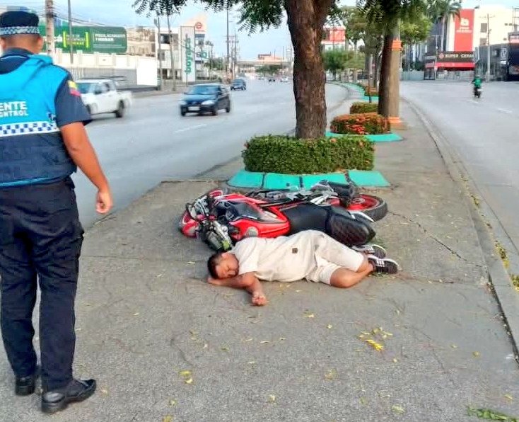 NotiVirales tweet media