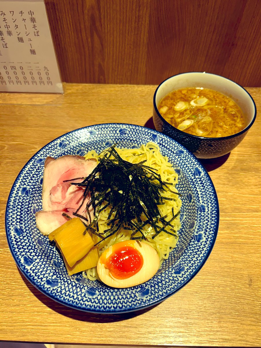 ともさん@とものもと🍜 tweet media