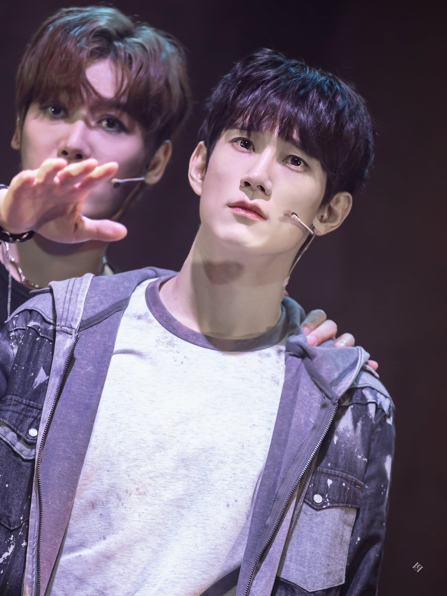 liebe__pic's tweet photo. 260412 낮 펑크
M5. 인간으로 산다는 건

레오 *‧₊˚ #김서환 배우님 https://t.co/ijukyUx7fU