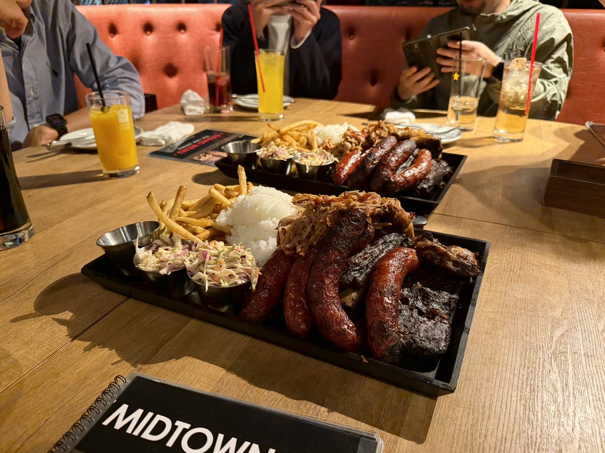 かずま tweet media