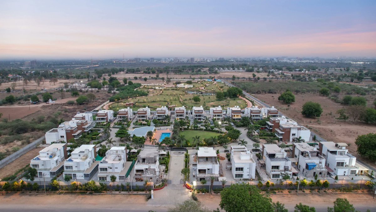 India Plus tweet media