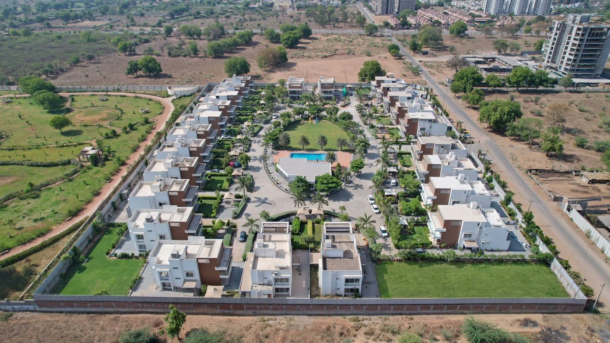 India Plus tweet media