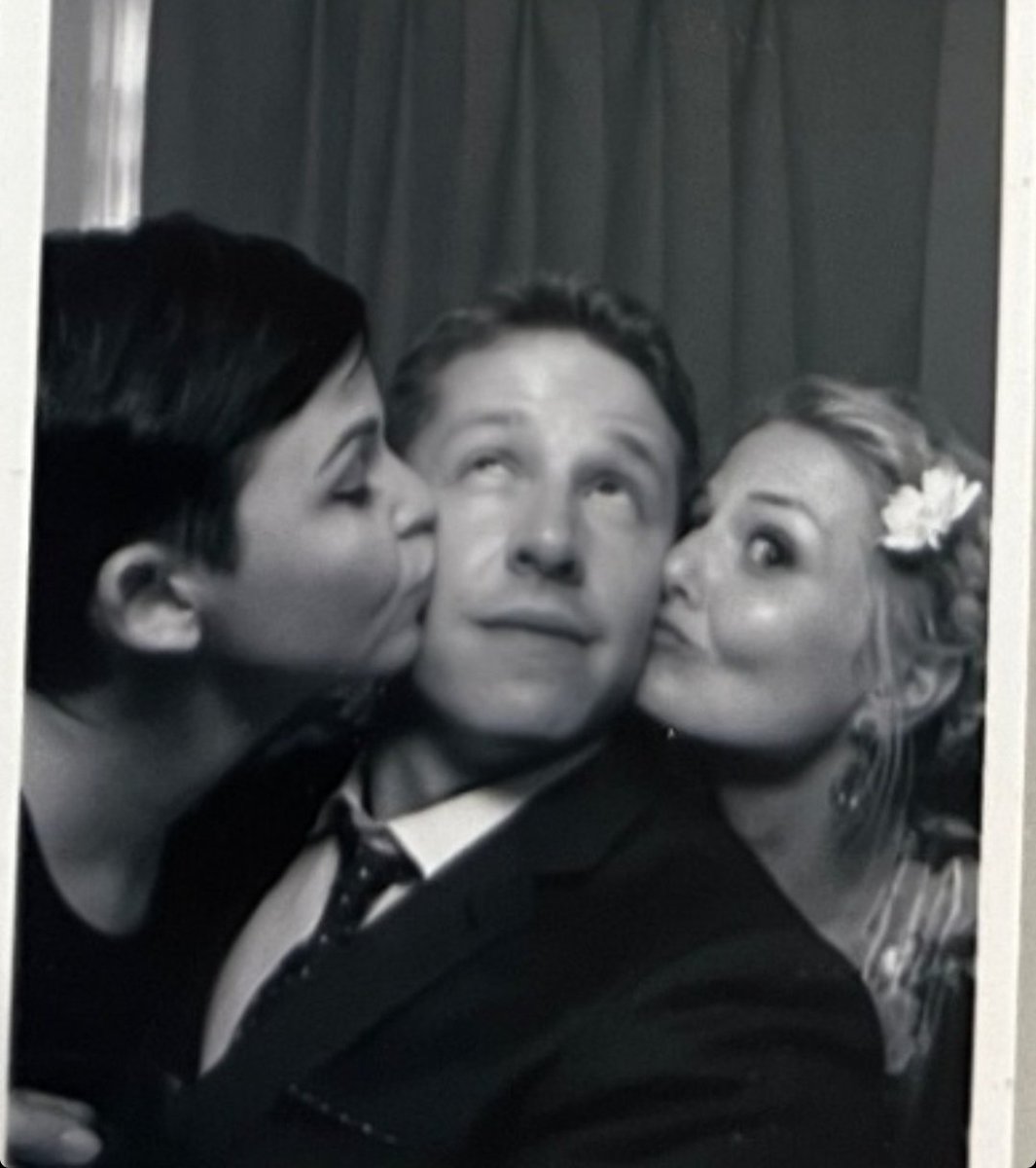 Today is a big day for the ✨️Charming family✨️ fandom :)))