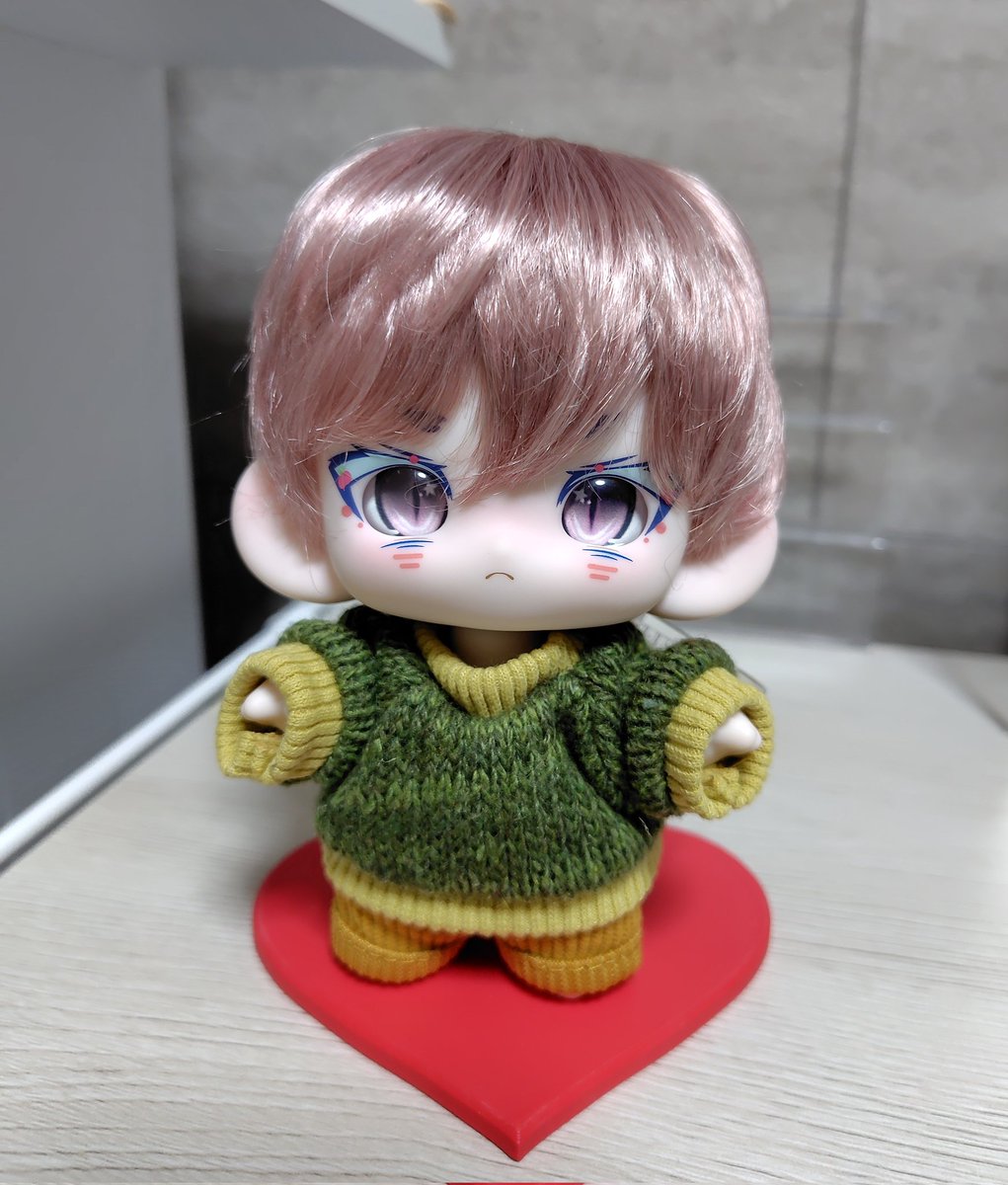 dms2sh6's tweet photo. ウィッグ届いた！かわいい！！！お洋服買ってあげなきゃ（使命感） https://t.co/tIgakfr9Bw