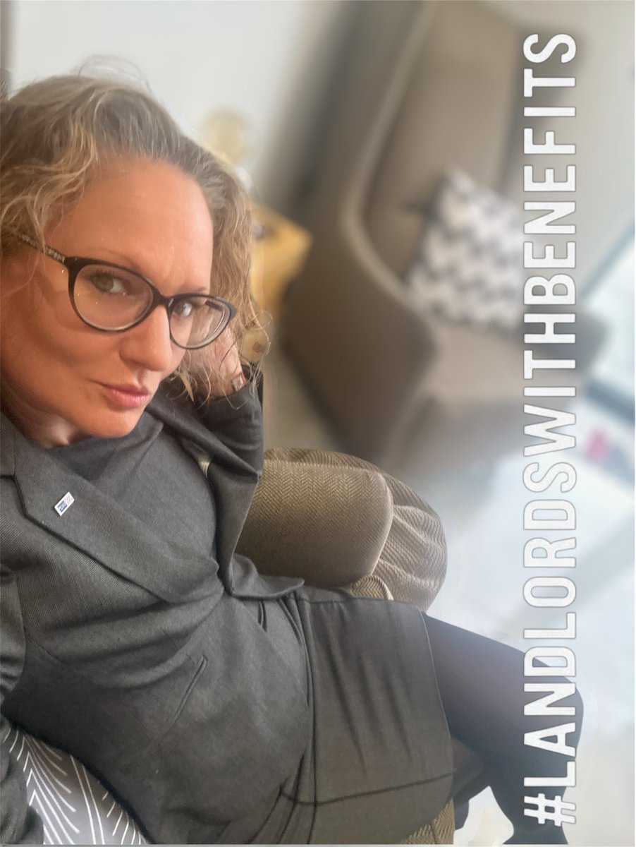 Emma CHRISTMAS tweet media