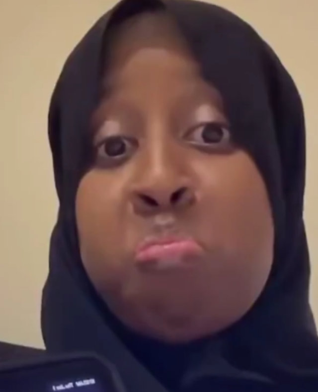 NizNellie3 tweet media