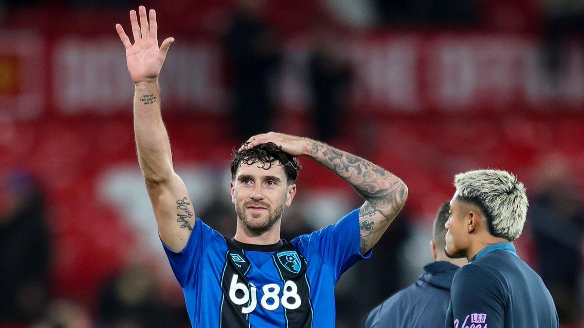 Stretford Paddock tweet media