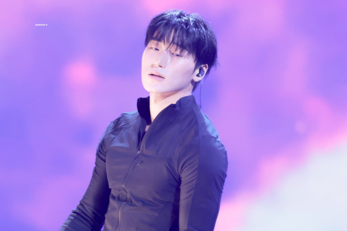 260412

#SAN #최산 #サン
#ATEEZ #에이티즈