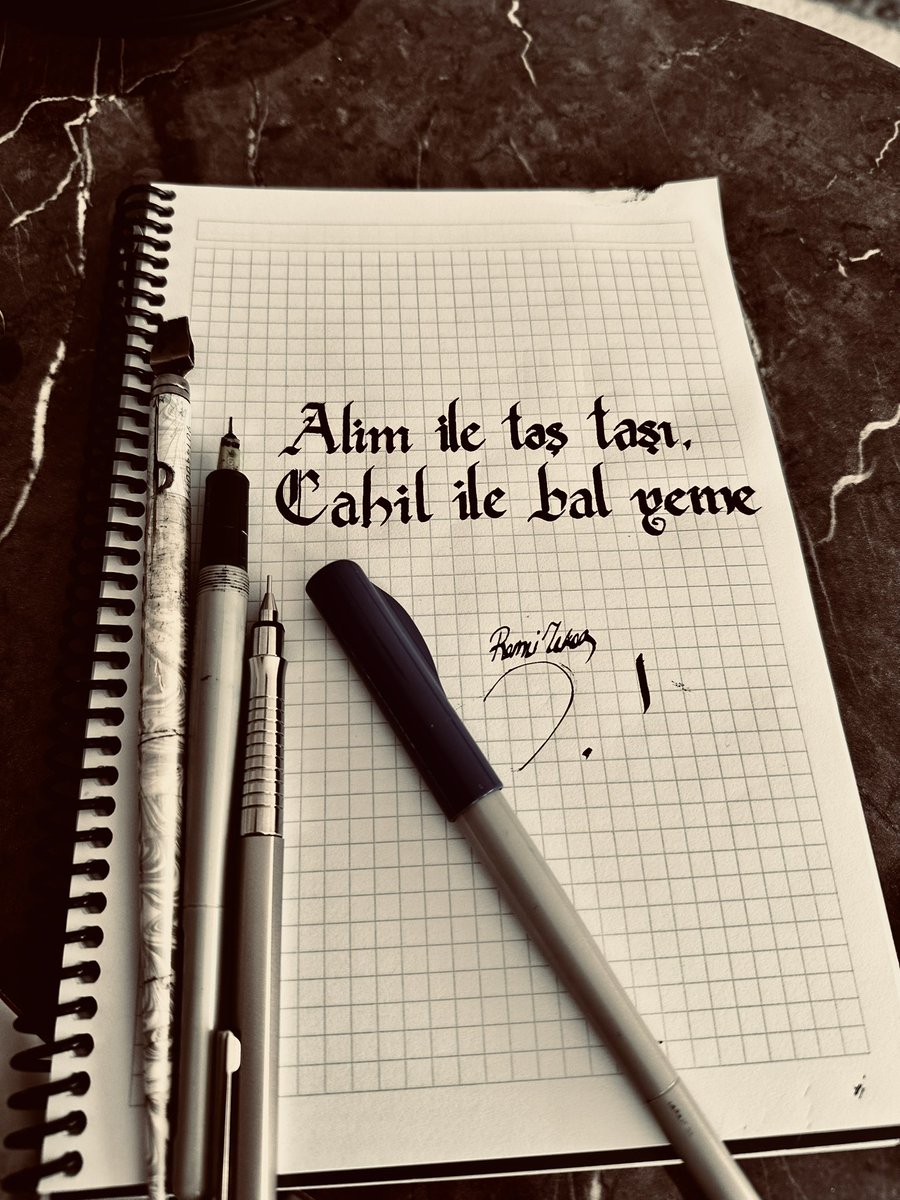 rmztks's tweet photo. #kaligrafi #gotiksanatı https://t.co/Igc9dIPeN4