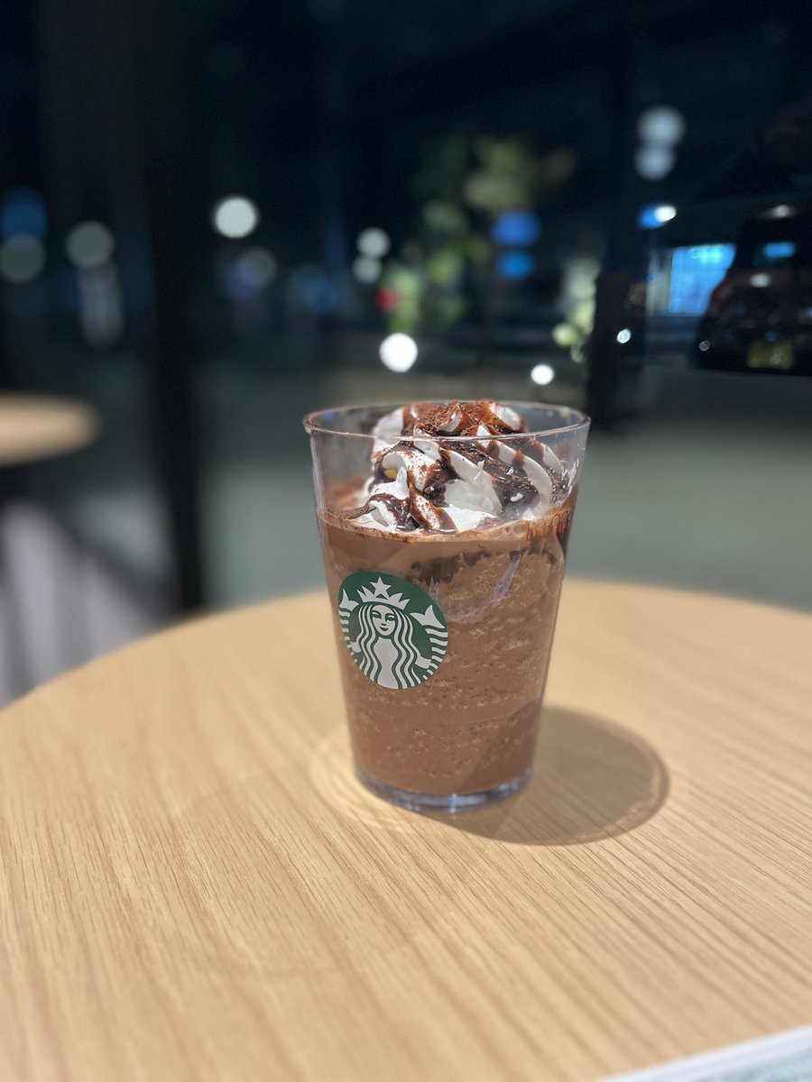 ぱにーに tweet media