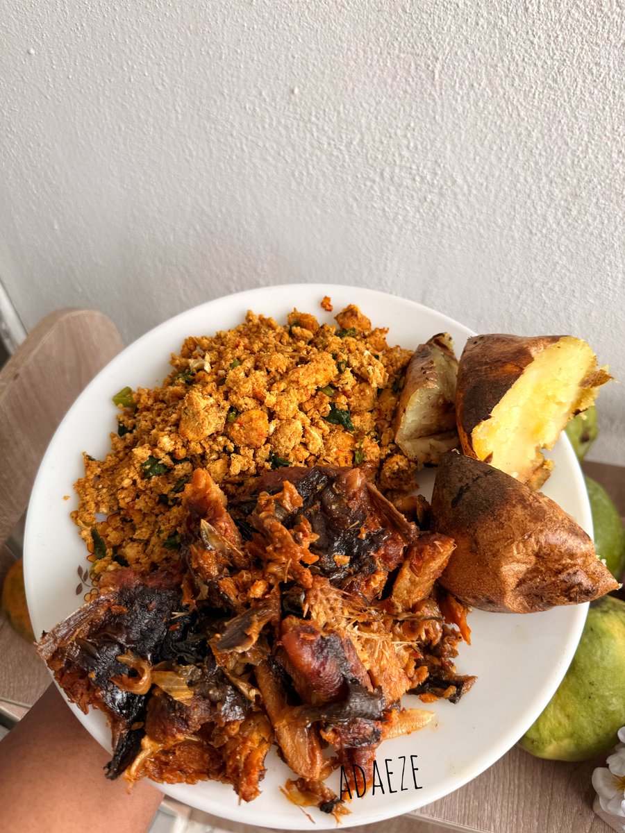 ADAEZE👩🍳👸-THE BLUEPRINT/ODOGWU OF BANANA BREAD tweet media
