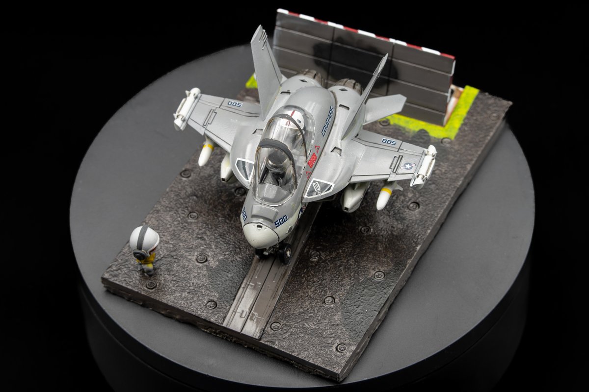 Rulaman_1's tweet photo. #JFFCancerResearch  No 4  final pictures.

Found this little toon plane online. Decided to do a quick #diorama with it.

The toon planes are quick to build but still habe some nice details.

#modellbau #modellbauer #scalemodel #scalemodeler #JFFScaleModels #HistScaleModels

1/3 https://t.co/brVxo9jIFL