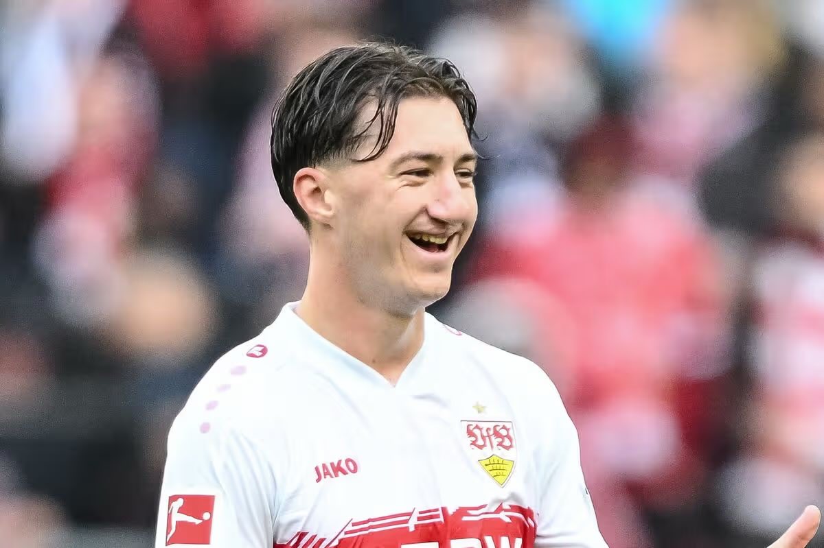 ToonNewsHQ's tweet image. 🚨 Newcastle United interested in Angelo Stiller
The VfB Stuttgart midfielder is valued at around €50m, with interest also from Manchester United and Liverpool FC.
Could be a fantastic replacement for Sandro Tonali if he leaves this summer. 👀 

( 🗞️ BILD )

#NUFC #TransferNews