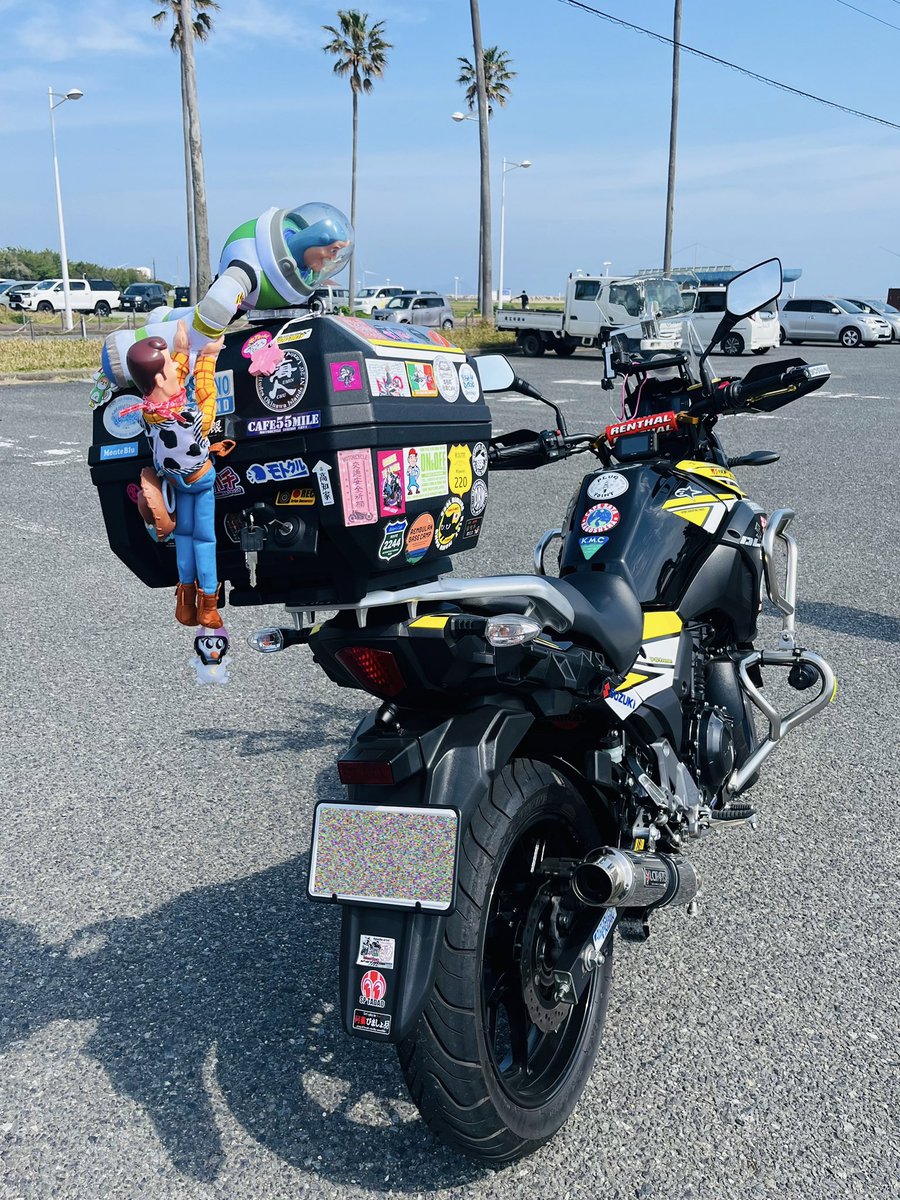 katana8884's tweet photo. 【九州地区Vストロームミーティング 4月編】
参加された方々、お疲れ様でした😊
遠くは愛媛県から、約20名の参加でした✌️
出会って頂いた方々、ありがとうございました🤗 https://t.co/v7VRRDlQkq