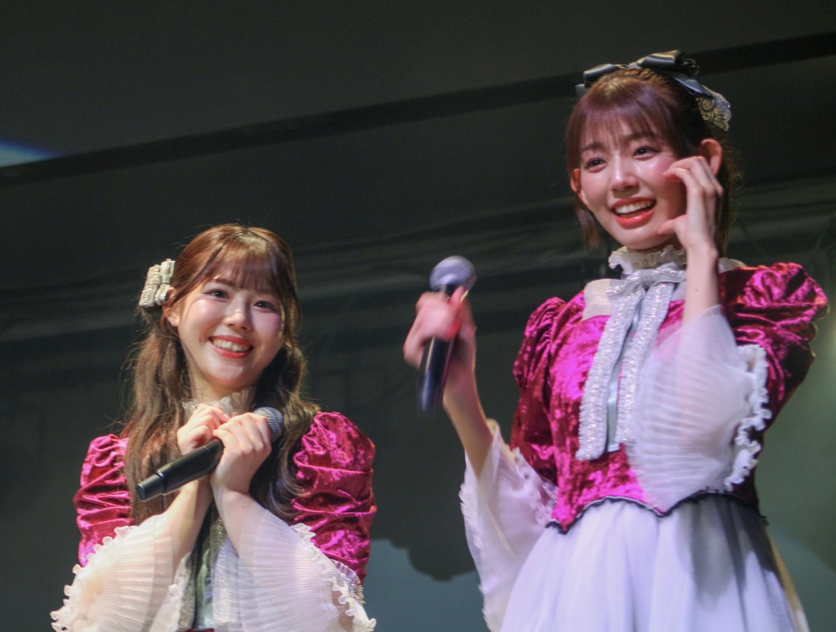 さほりな😍💜💙 全く目線がこないりなてぃー💙と対照的にめちゃくちゃ視線が来てるさほるん😍💜 #ルミユニジャーニー #みてみてさほるん #りな ...