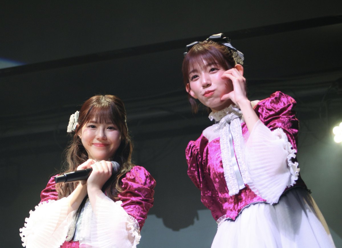 さほりな😍💜💙 全く目線がこないりなてぃー💙と対照的にめちゃくちゃ視線が来てるさほるん😍💜 #ルミユニジャーニー #みてみてさほるん #りな ...