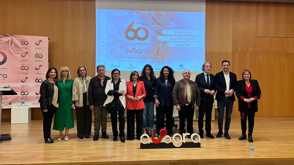 UnaSord_info's tweet photo. Desde UNASORD, Samira, en calidad de secretaria, tuvo el honor de acompañar y celebrar el 60 Aniversario de @ASOGRA_, reconociendo su gran labor, dedicación y compromiso a lo largo de todos estos años. Un recorrido lleno de esfuerzo, avances y defensa de los derechos de las personas sordas de Granada.
¡Enhorabuena por este importante hito y por todo lo conseguido! Que sigan muchos años más de éxitos y logros compartidos.